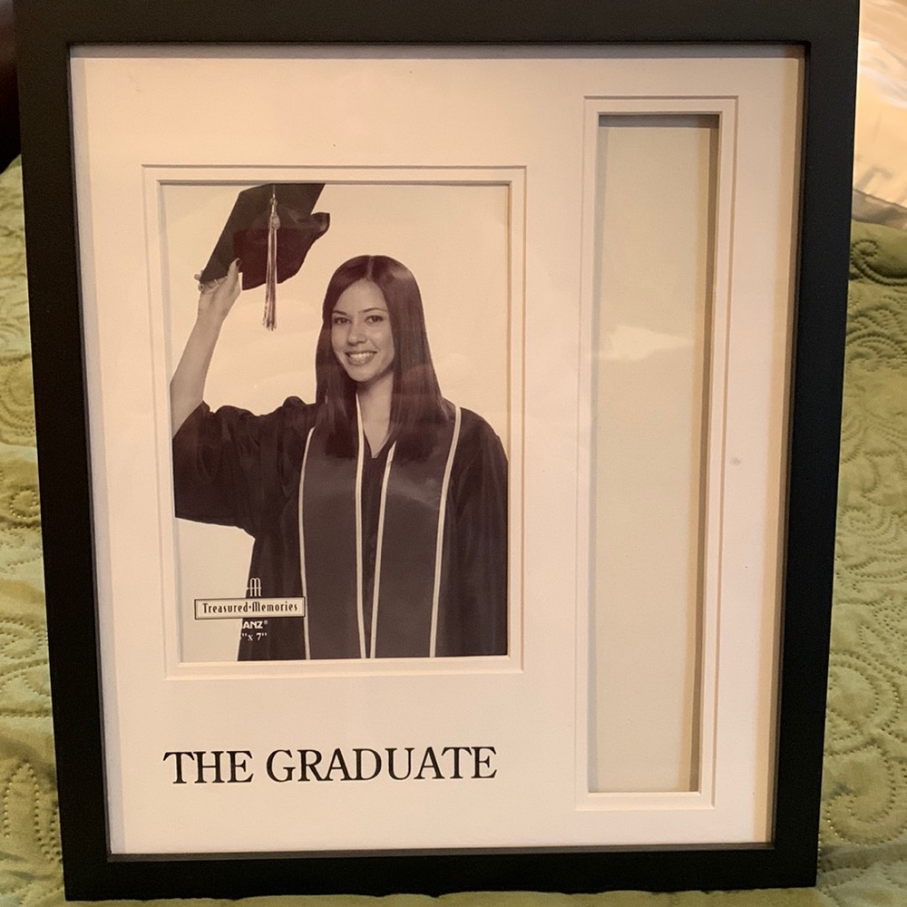 NEW Graduate photo and tassel frame. Black frame. 5x7 photo. NEW